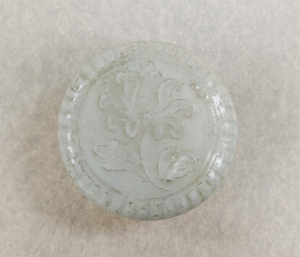 捞瓷粉盒